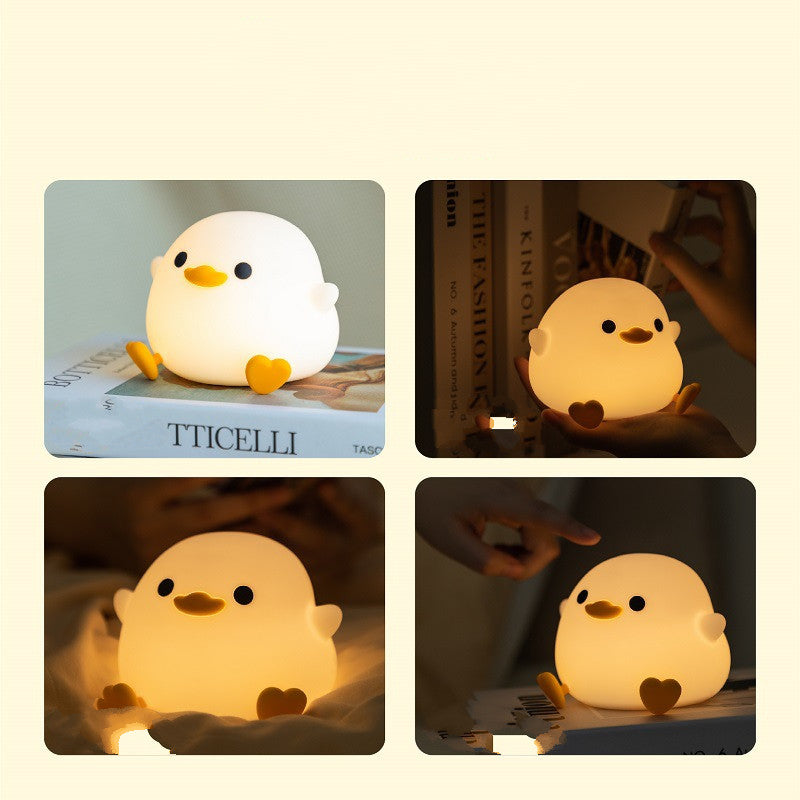 Die süße Nachtlicht Ente mit sanfter Beleuchtung bietet eine perfekte Einschlafhilfe für Kinderzimmer.