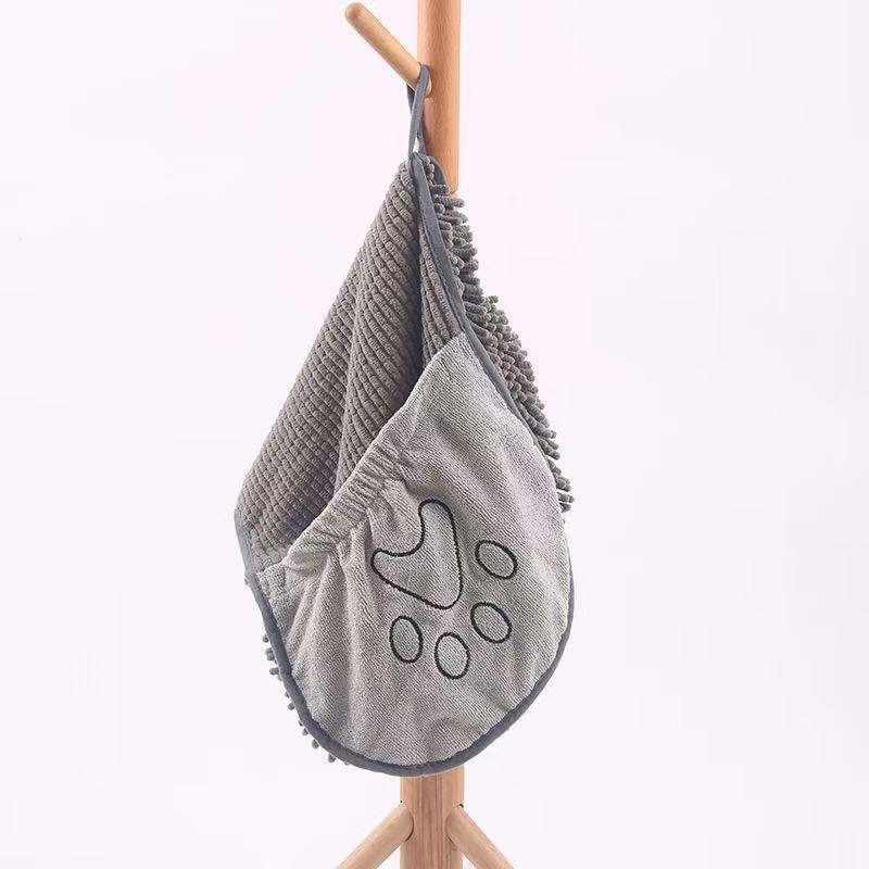 Praktisches Saugstarkes Hundehandtuch, das als Geschenk für Hundebesitzer ideal geeignet ist.