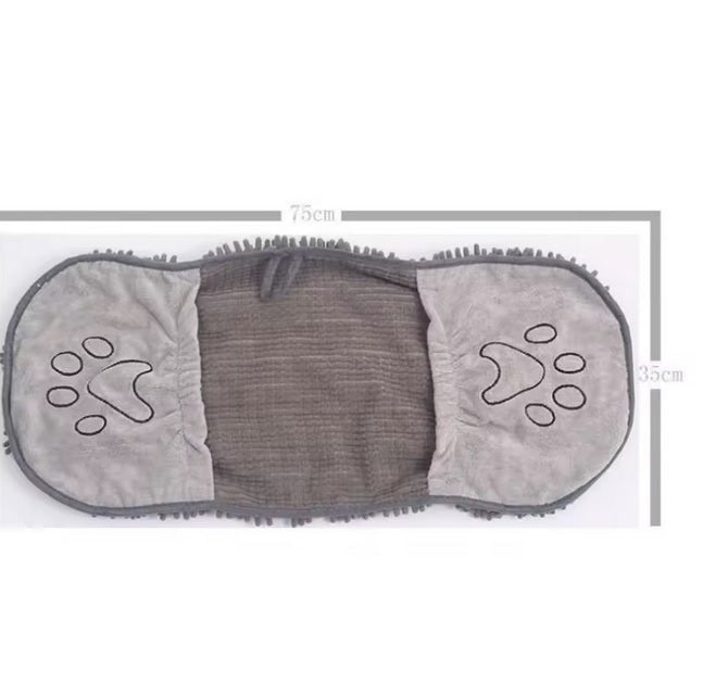 Hundehandtuch von Pfoten-Boutique: Saugstarkes Hundehandtuch für ein sauberes, trockenes und glückliches Hundeleben.