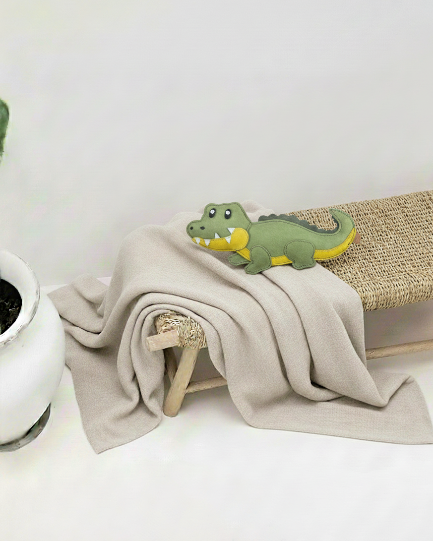 KLEINES KROKODIL BUDDY. Hundespielzeug aus Leder - natürliche Materialien ohne Quietscher - nachhaltig