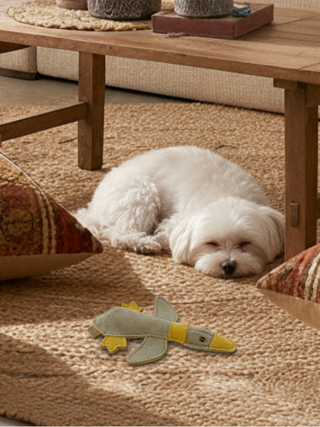 KLEINE ENTE BUDDY. Hundespielzeug aus Leder - Handmade langlebig - 100% natürlich