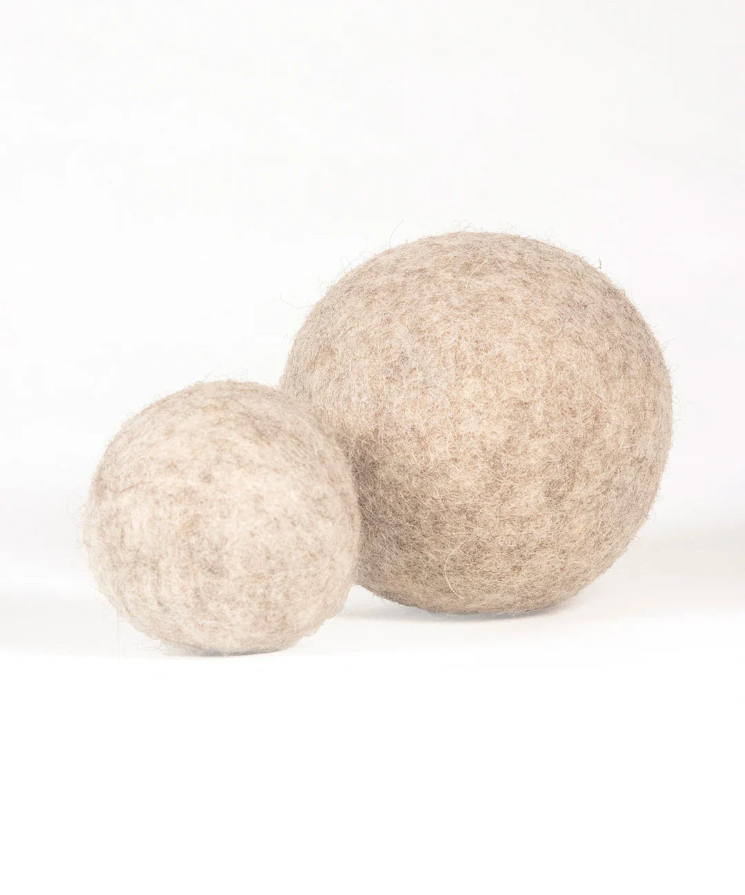 BUDDY. Hundespielzeug aus Wollfilz Ball