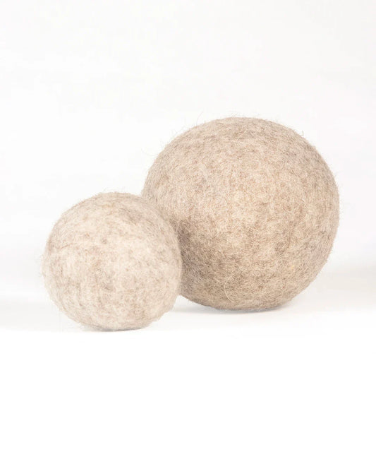 BUDDY. Hundespielzeug aus Wollfilz Ball