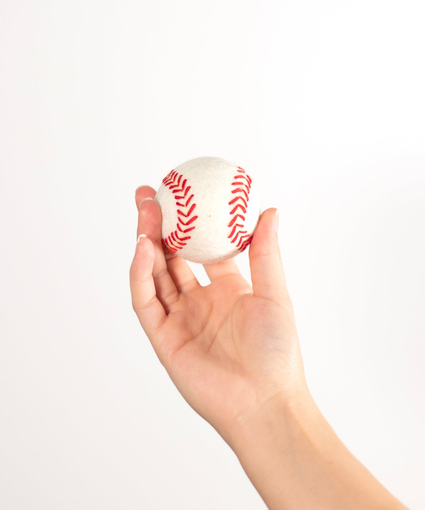 BASEBALL BUDDY. Hundespielzeug aus Schafwolle - natürlich und schwimmfähig
