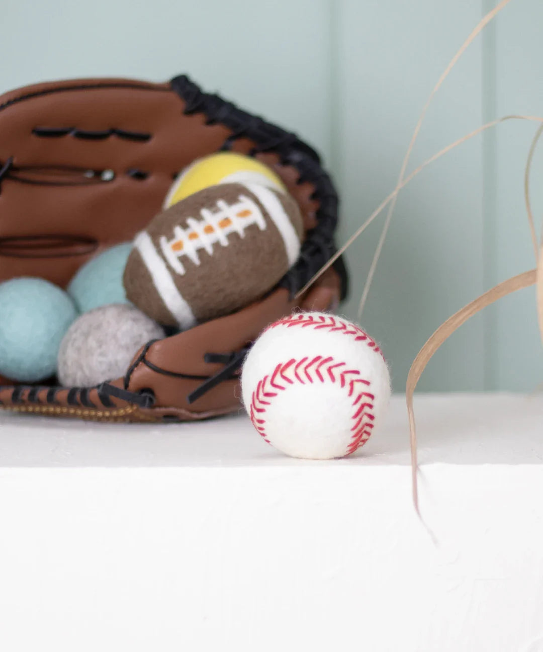 BASEBALL BUDDY. Hundespielzeug aus Schafwolle - natürlich und schwimmfähig